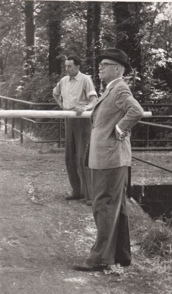 1957 Walther Bresges und Gestütsmeister Heinrichs in Zoppenbroich